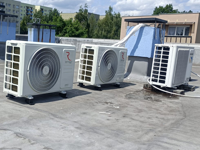 Montaż klimatyzatora zewnętrznego w hali w Olsztynie